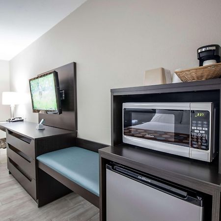 ซูเปอร์ 8 บาย วินด์แฮม โอเวนสโบโร Hotel โอเวนส์โบโร ภายนอก รูปภาพ